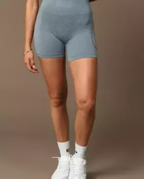 Женские спортивные шорты с карманами из переработанной ткани Believe Athletics, серый