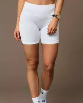 Женские спортивные шорты с карманами из переработанной ткани Believe Athletics, белый