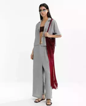 Женские струящиеся брюки с перекрещивающимися деталями спереди и полосатым принтом Parfois, серый