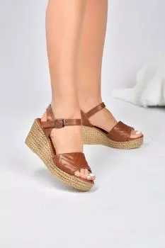 Женские светло-коричневые босоножки на танкетке Fox Shoes, коричневый