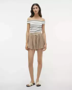 Женские тканевые шорты с поясом Vero Moda, цвет Caramelo