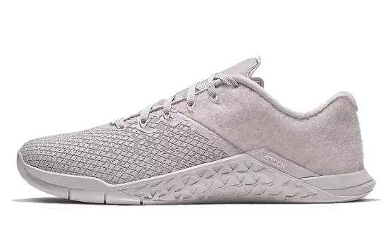 Женские тренировочные кроссовки Nike Metcon 4