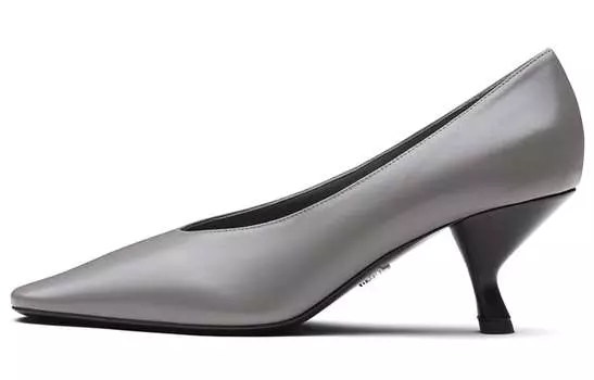 Туфли женские Prada на высоком каблуке, серый