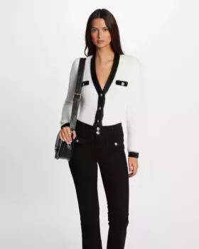 Женский бархатный свитер вязки с декоративными пуговицами Morgan, цвет Crudo