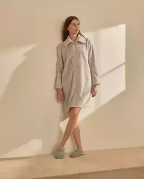 Женский халат с воротником-поло nfasis, светло-серый