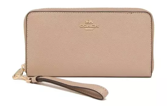 Женский кожаный клатч-кошелек цвета молочного чая COACH