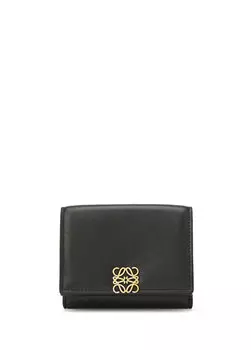 Женский кожаный кошелек с черным логотипом Loewe
