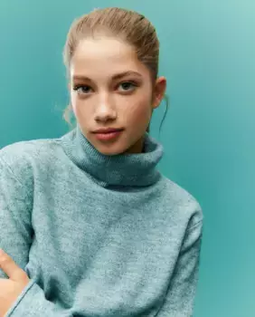 Женский однотонный свитер с высоким воротником Green Coast, цвет Jabn