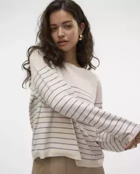 Женский полосатый свитер с длинным рукавом Vero Moda, белый