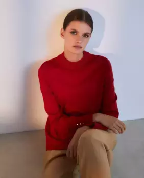 Женский приталенный свитер с воротником Perkins Woman El Corte Ingls, цвет 600 Rojo