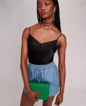 Женский шелковый топ на бретелях Maje, черный