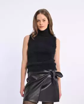 Женский свитер без рукавов из ткани Тедди Lili Sidonio, черный