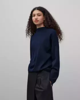 Женский свитер из шерсти мериноса с воротником-воронкой Adolfo Dominguez, темно-синий