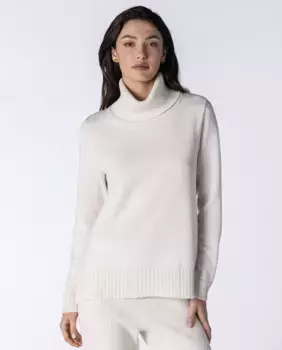 Женский свитер одинарной вязки с длинными рукавами и высоким воротником Naulover, цвет Crudo