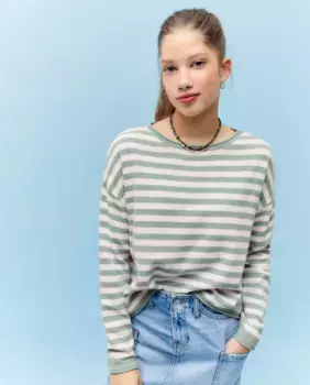 Женский свитер с рисовой вышивкой Green Coast, цвет Crudo