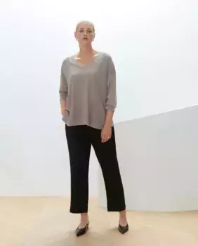 Женский свитер с V-образным вырезом и люрексом Couchel, цвет 230 Rosa Oscuro