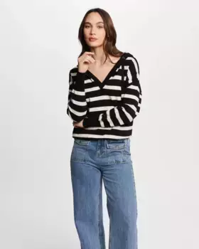 Женский свитер с V-образным вырезом и капюшоном Morgan, черный