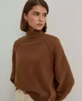Женский свитер с воротником и рукавами крючком Lion of Porches, коричневый