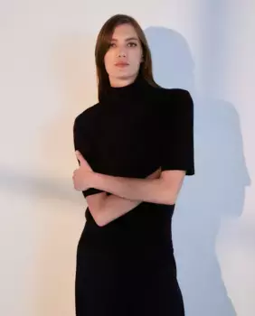 Женский свитер с высоким воротником и короткими рукавами Woman El Corte Ingls, темно-синий