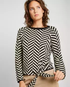 Женский свитер в асимметричную полоску Trucco, черный