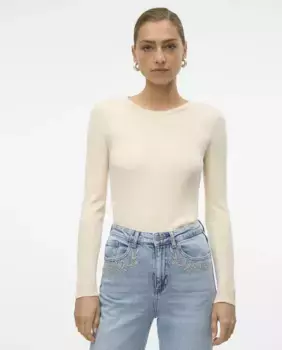 Женский свитер в рубчик с открытой спиной Vero Moda, цвет Blanco Hielo