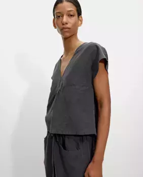 Женский топ с короткими рукавами и оборкой и V-образным вырезом Parfois, чёрный