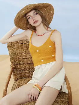 Женский трикотажный свитер с V-образным вырезом и вышитым ремешком XSIDE