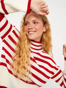 Женский трикотажный свитер в полоску с длинным рукавом и водолазкой LCW Casual, красный