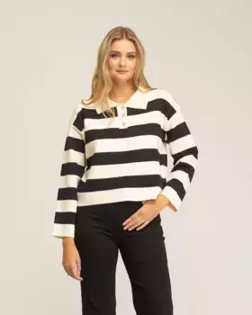 Женский трикотажный свитер в полоску с воротником-поло Tantra, белый