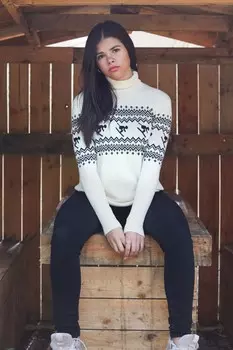 Женский вязаный рождественский свитер приталенного кроя The Little Tailor, бежевый