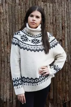 Женский женский кремовый мягкий вязаный рождественский свитер с шортами с широким воротником The Little Tailor The Little Tailor