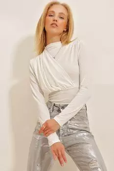 Женское боди песочного цвета цвета экрю с высоким воротником и драпировкой и заклепками Trend Alaat Stili