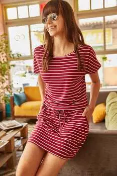 Женское бордово-красное платье с кружевом и карманами в тонкую полоску на талии Olalook, бордовый