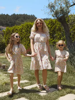 Женское поплиновое платье с квадратным воротником и цветочным принтом, комбинация для мамы и дочки LCW Casual