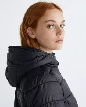 Женское пуховое пальто с капюшоном Pieces, черный