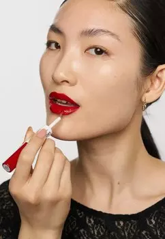 Жидкая помада Megalast Lock N' Shine Lip Color WET N WILD, цвет red- y- for me