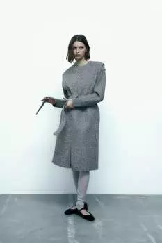 Жилет из букле с поясом ZARA, серый мергель