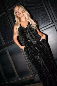 Жилет из мятого бархата Yours Curve, черный