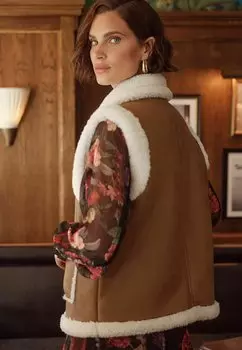 Жилет Love & Roses, коричневый