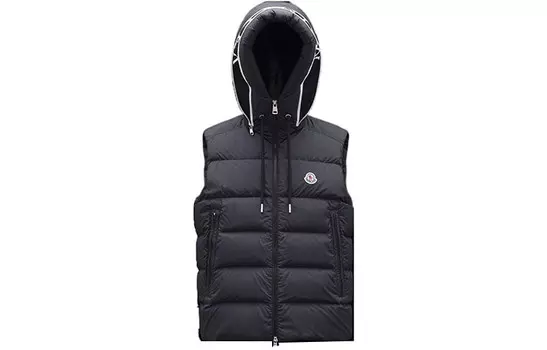 Жилет мужской черный Moncler