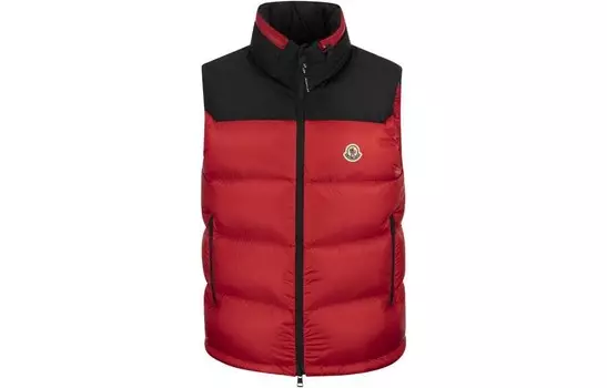 Жилет мужской красный Moncler