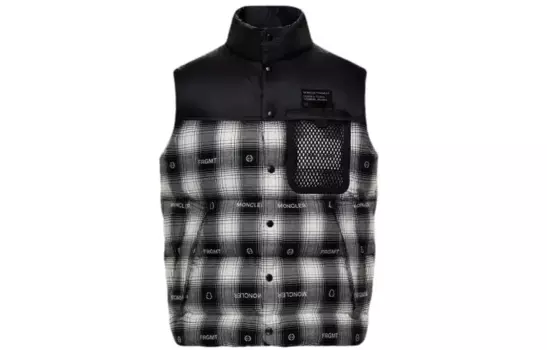 Жилет мужской серый Moncler