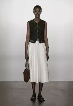 Жилет WITH EMBROIDERED DETAIL Massimo Dutti, черный