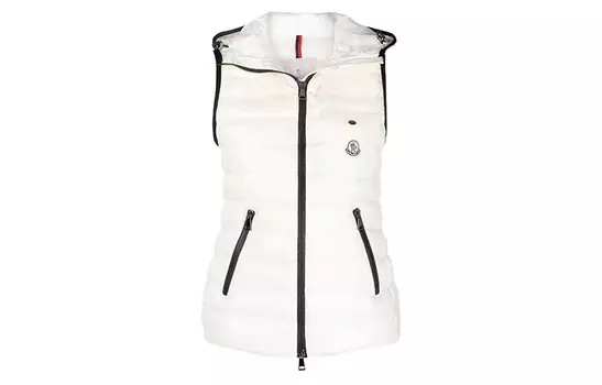 Жилет женский белый Moncler