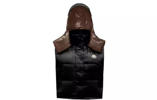 Жилет женский черный Moncler