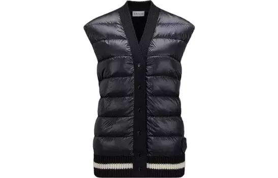 Жилет женский черный Moncler