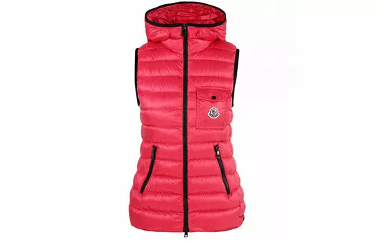 Жилет женский красный Moncler