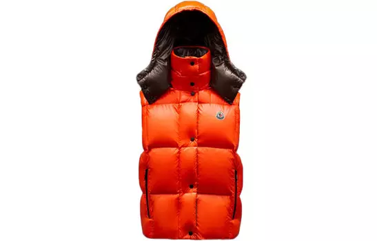 Жилет женский оранжевый Moncler