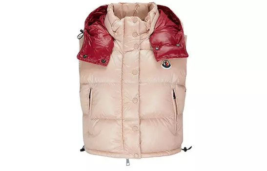 Жилет женский телесно-розовый Moncler, цвет Nude Pink