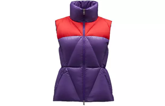 Жилет женский виноградно-фиолетовый Moncler